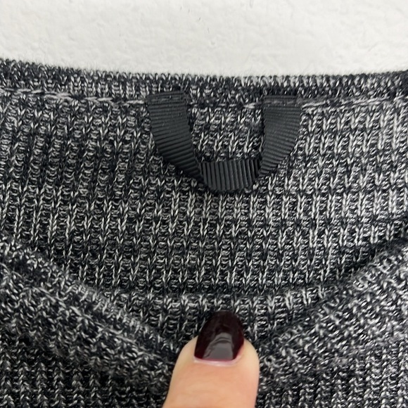 Lululemon Divinity Poncho Charcoal Grey size One Size‎ fits most - Picture 3 of 8